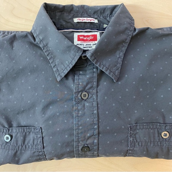 2-Wrangler Burgundy and Charcoal Button-Up Shirts - Picture 3 of 15